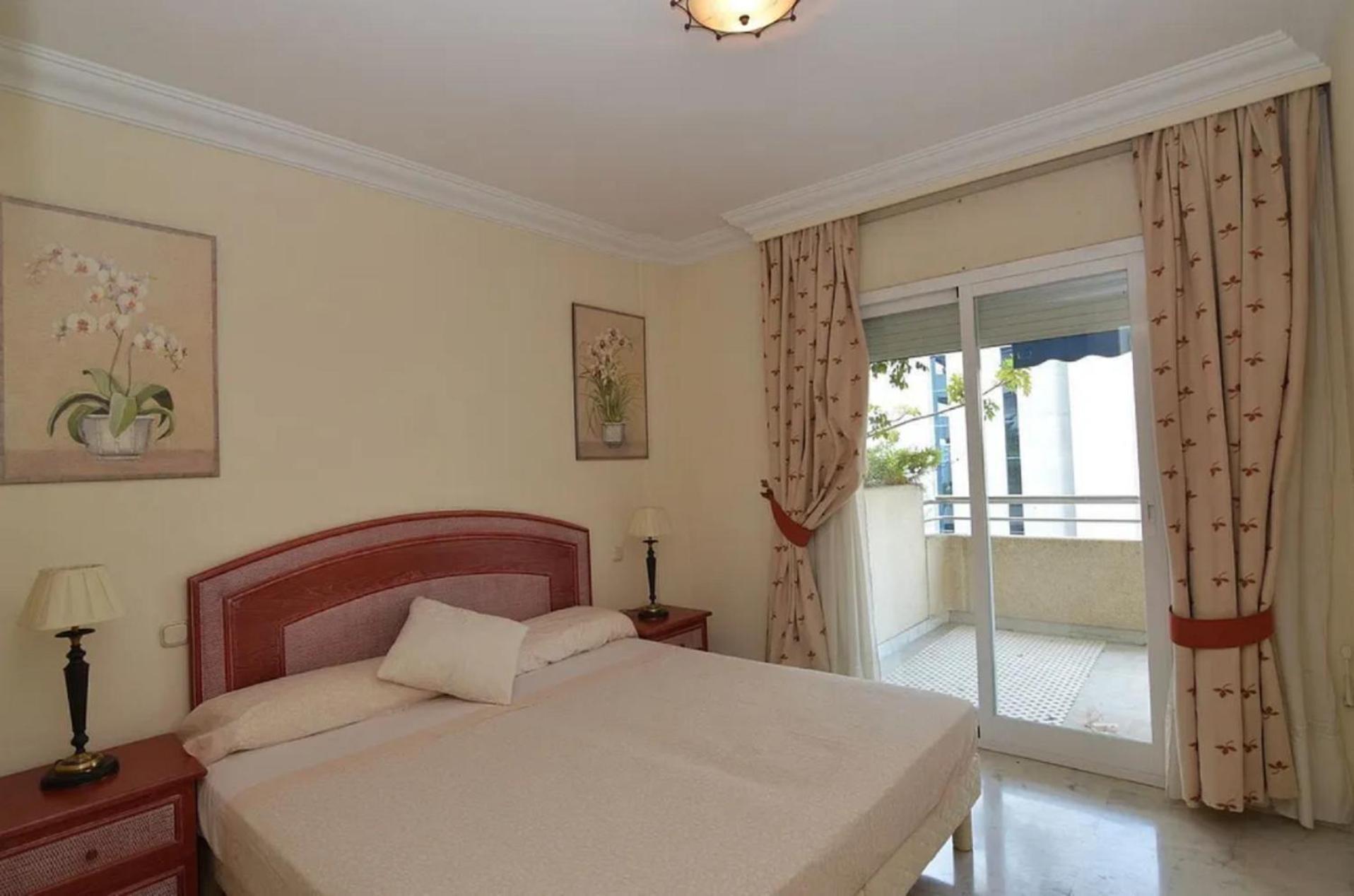 San Pedro De Alcantara Estupendo Piso 2 Hab, Salon, Wifi * Marbellac
